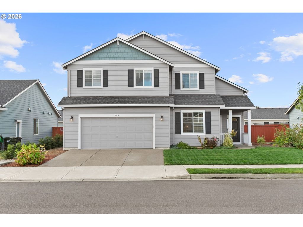 745 Kalmia Ave, Gervais
