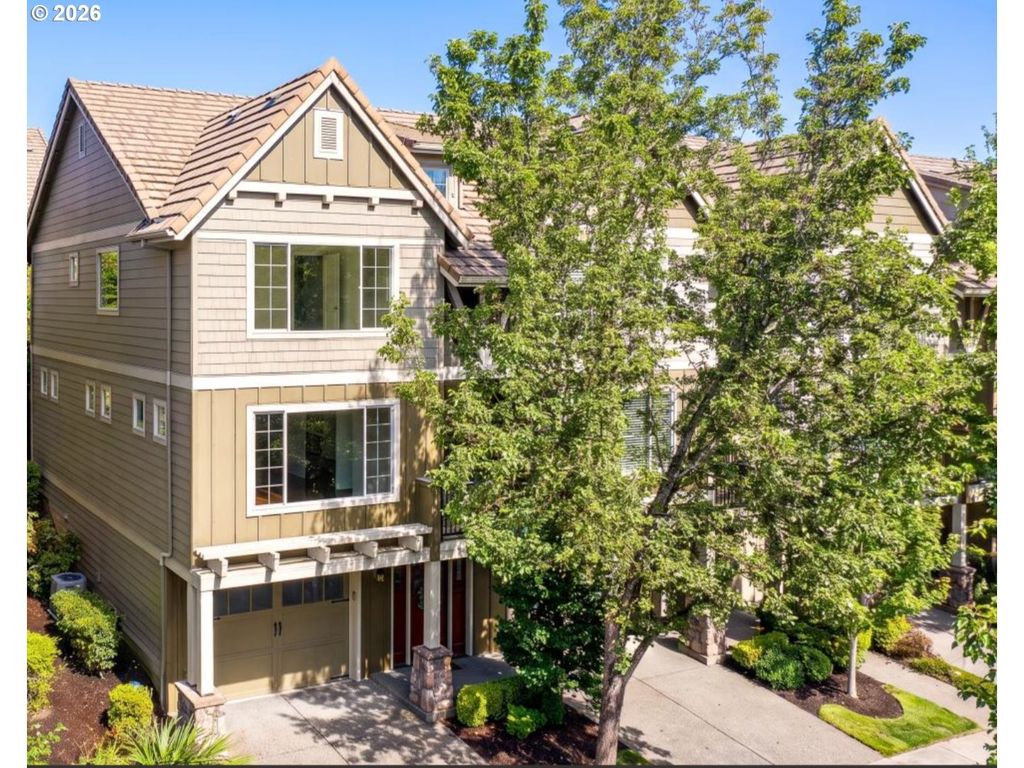 2052 Nw Village Cir 41, Portland