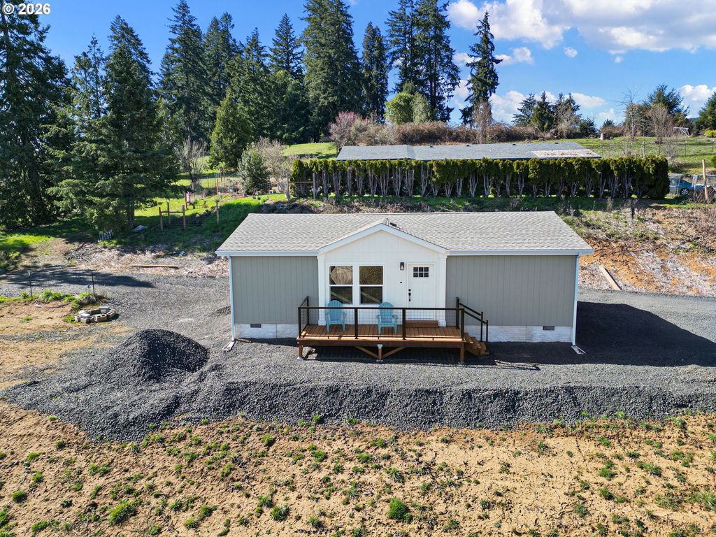 749 Douglas St, Yoncalla