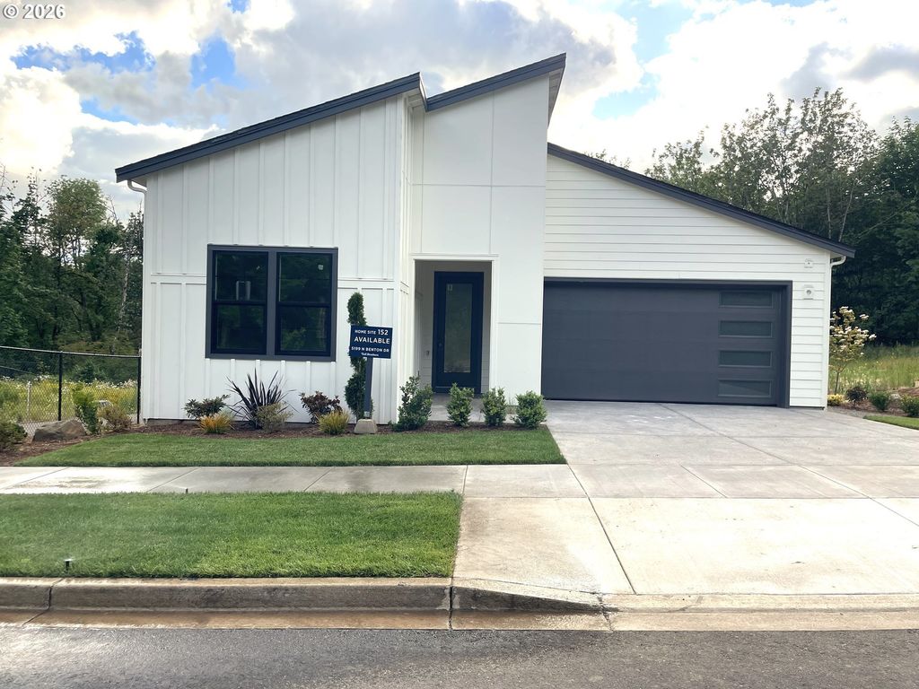 5199 N Benton Dr, Camas