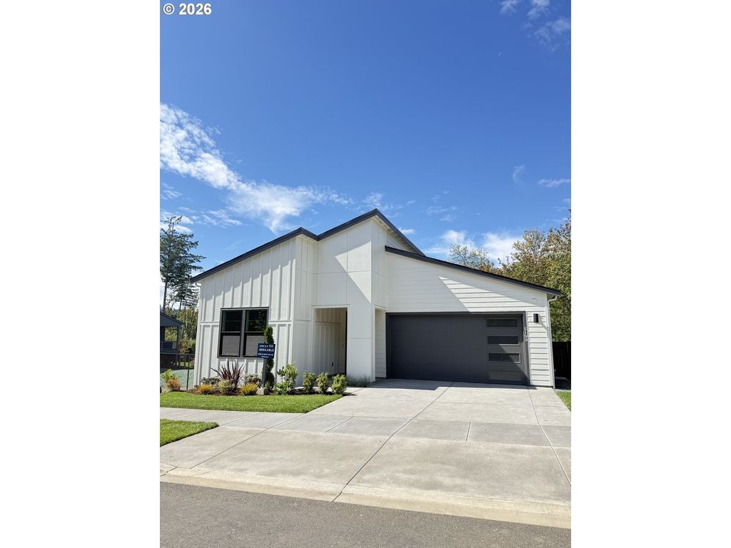 5199 N Benton Dr, Camas