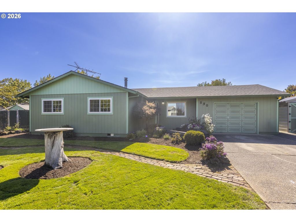 530 Sw Ponderosa Ct, McMinnville