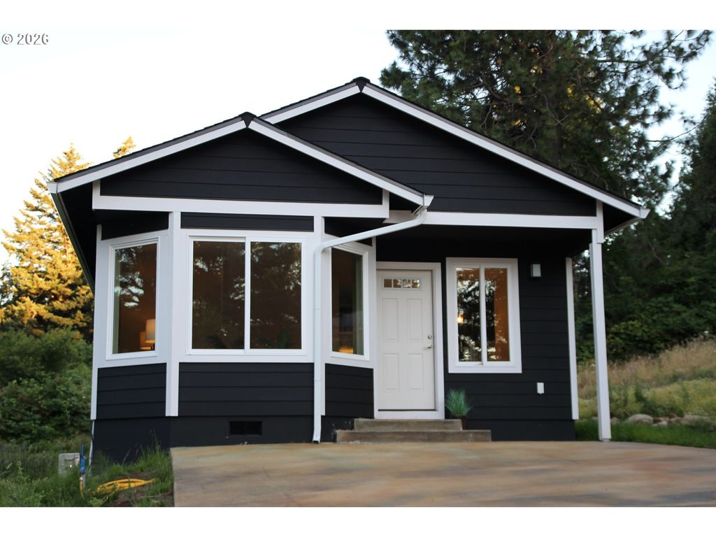 201 Nw Maple Alameda, Stevenson