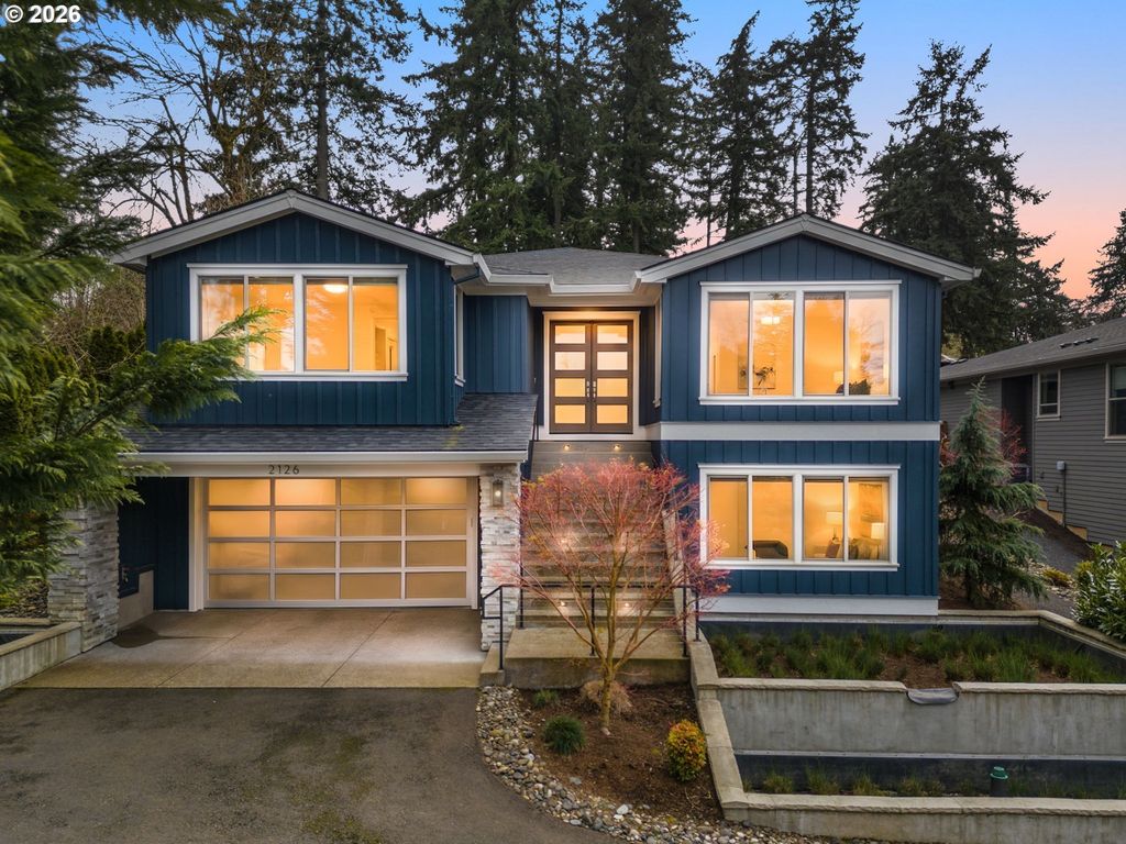 2126 Wembley Pl, Lake Oswego