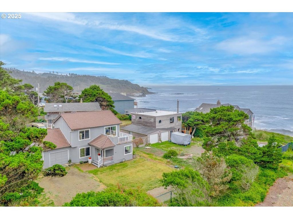 60 Raven Ln, Depoe Bay