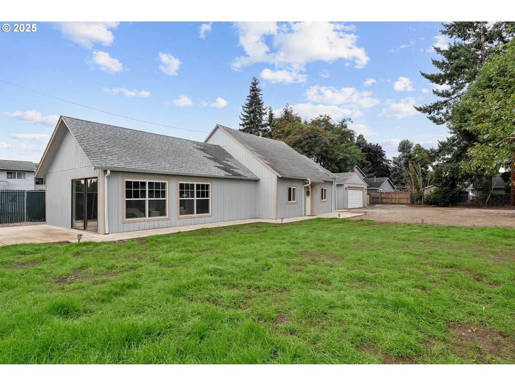 604 Holmes Ln, Oregon City