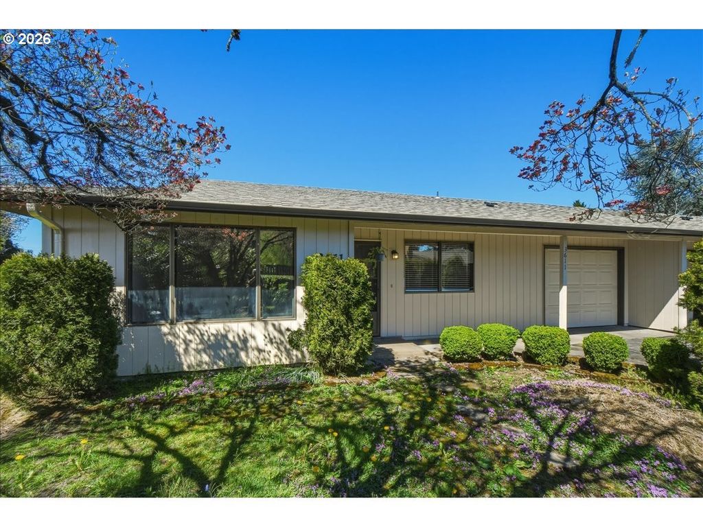 3611 Ne 45th St, Vancouver