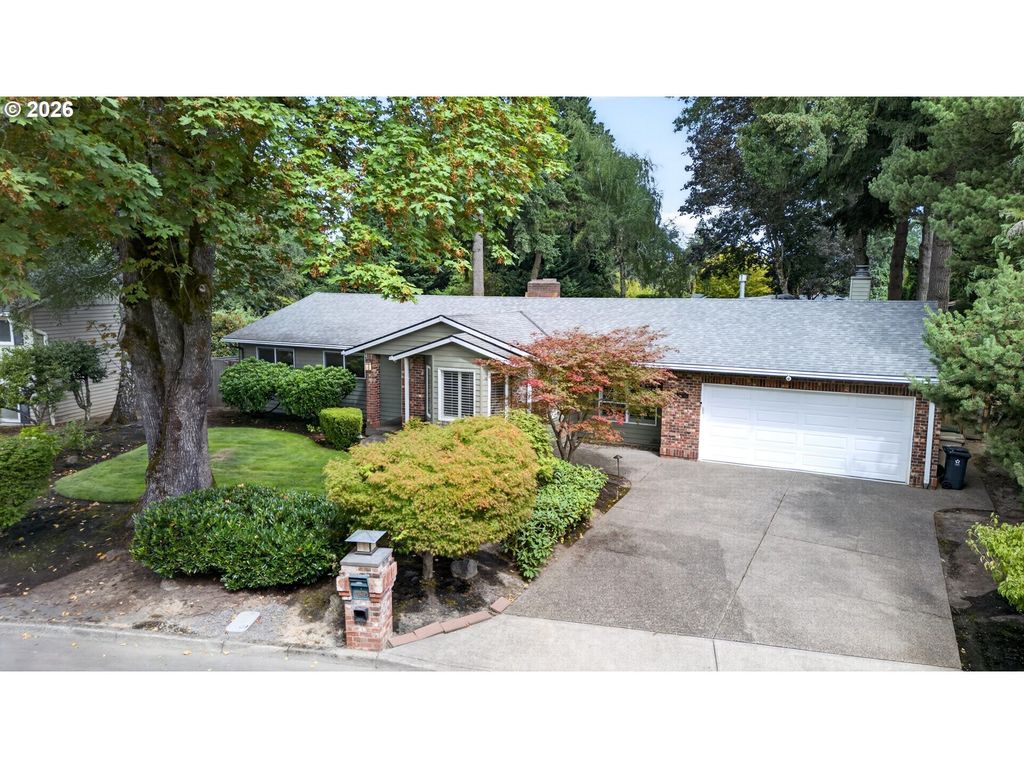 1545 Cloverleaf Rd, Lake Oswego