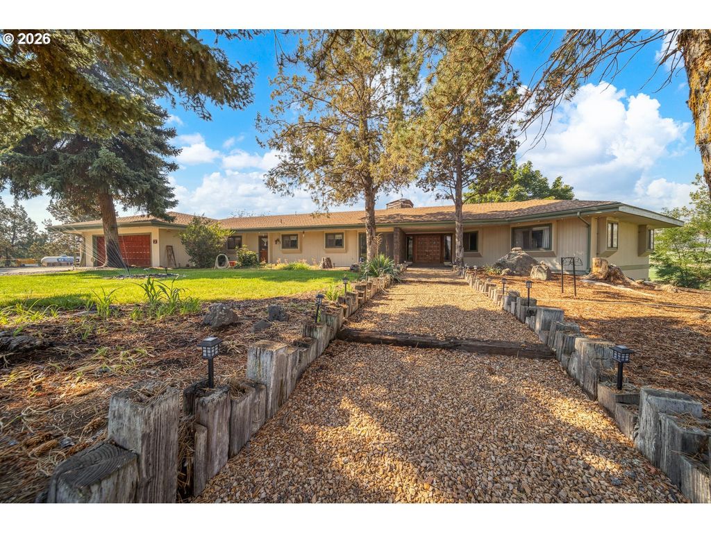 2900 Ne Barnes Rd, Prineville