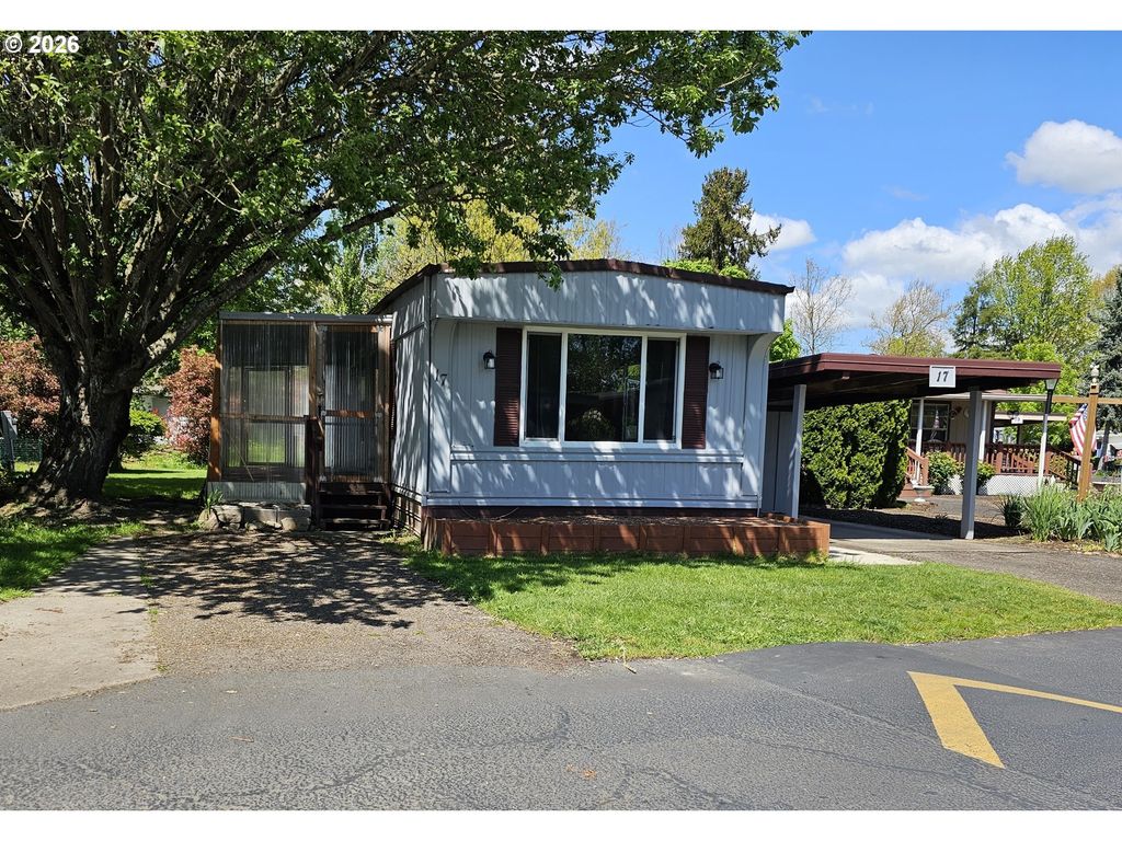 1905 Waverly Dr 17, Albany