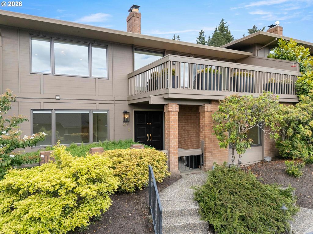 40 Condolea Ct, Lake Oswego