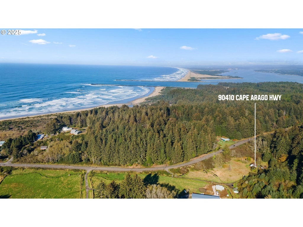 90410 Cape Arago Hwy, Coos Bay