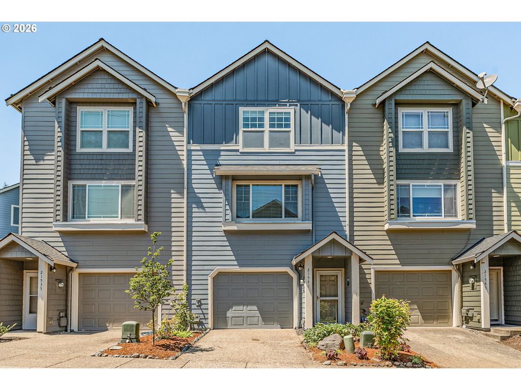 21541 Ne Laurel Wood Ln, Fairview