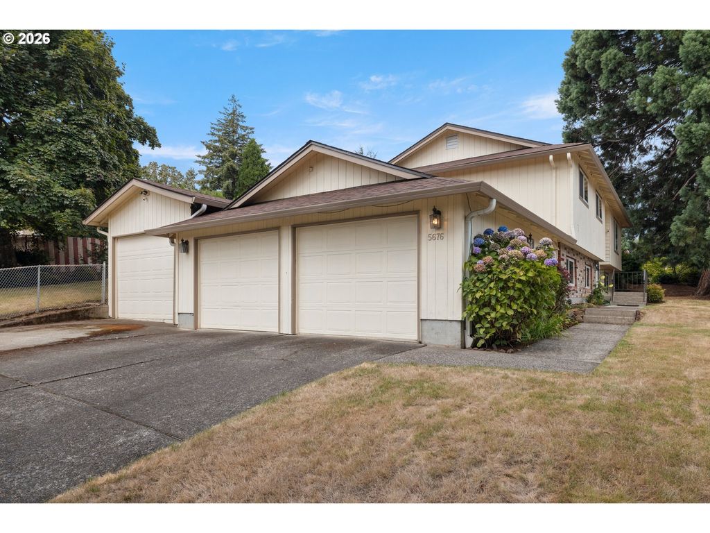 5676 Se Hillwood Cir, Milwaukie