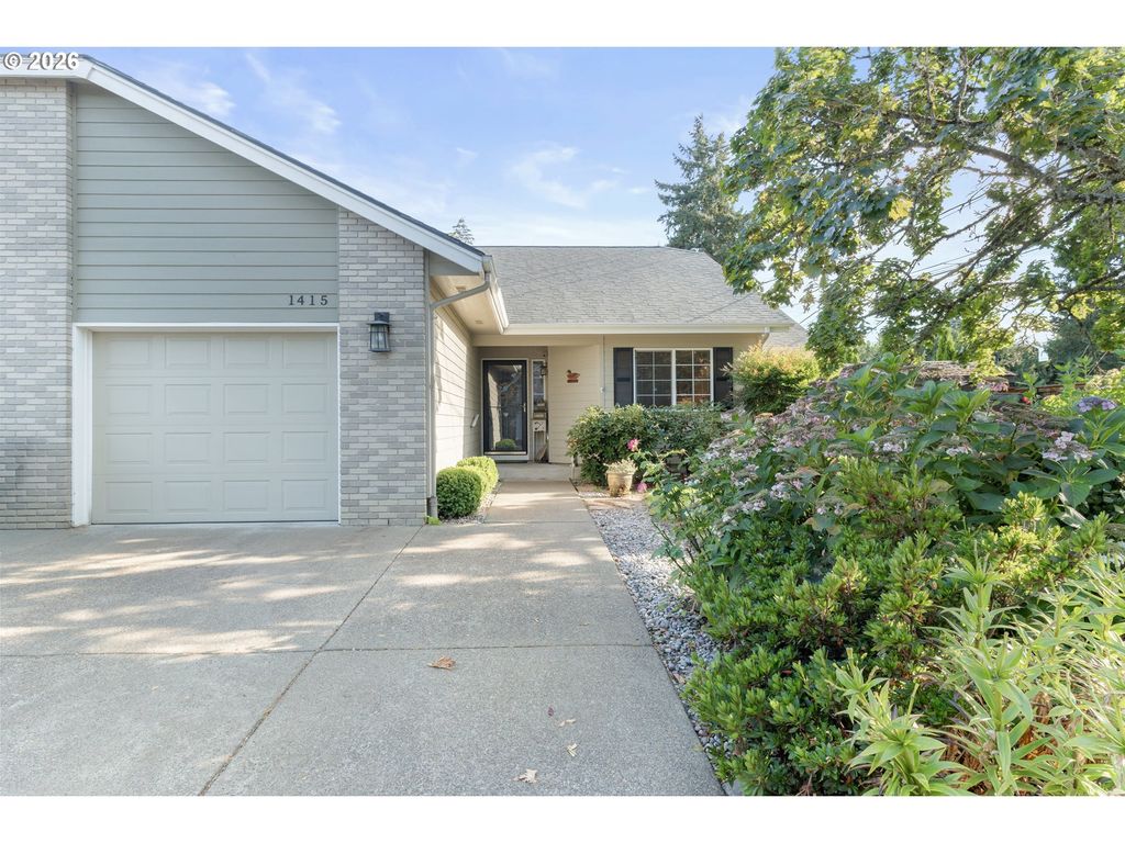 1415 Gilham Rd, Eugene