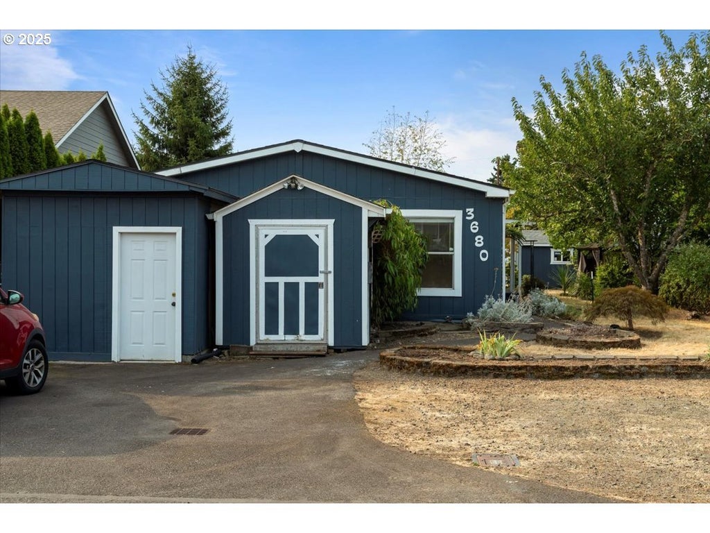 3680 Osborn Ave, Salem