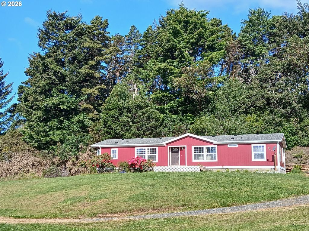 86413 Croft Lake Ln, Bandon