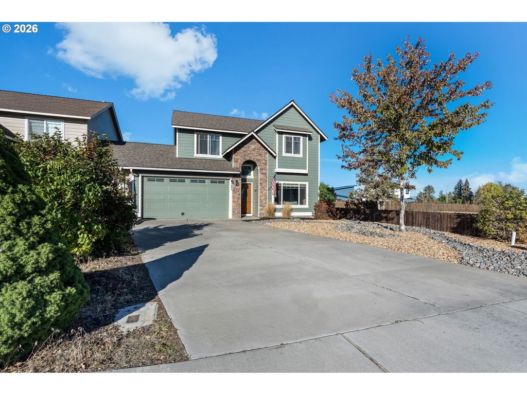 1965 Sw 42nd St, Redmond