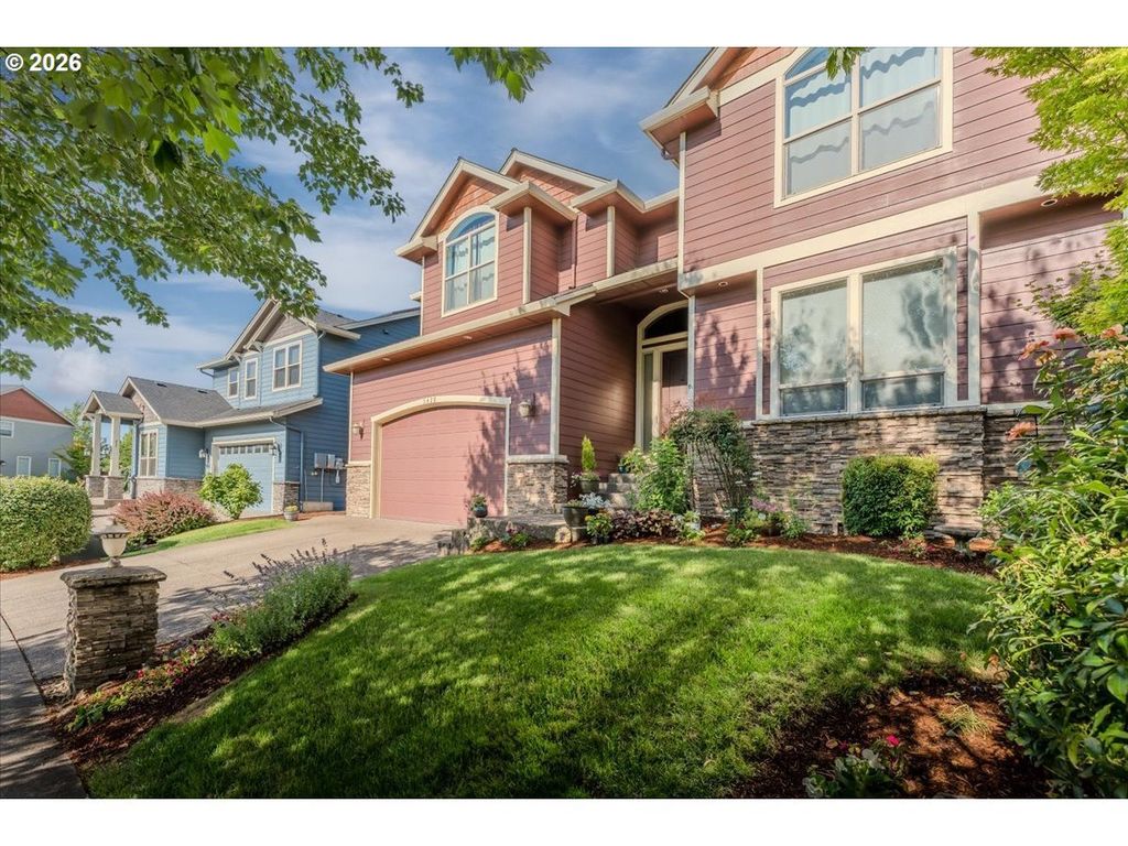 5428 Swallowtail St, Salem
