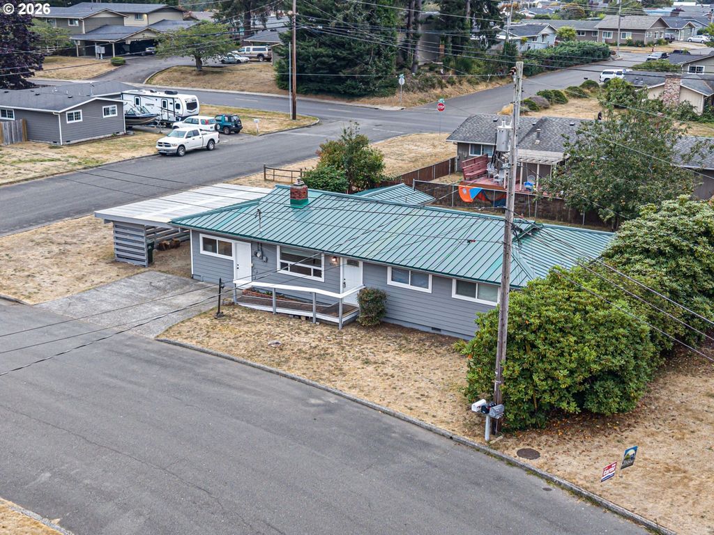 3320 Fernwood Pl, Reedsport