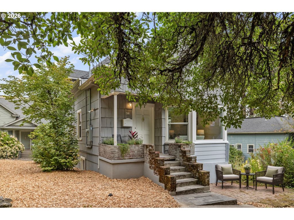653 Sw Sherman St, Portland