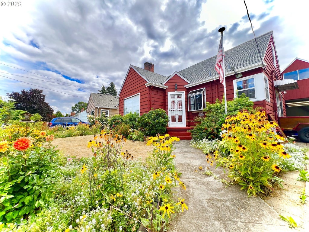 6925 N Atlantic Ave, Portland