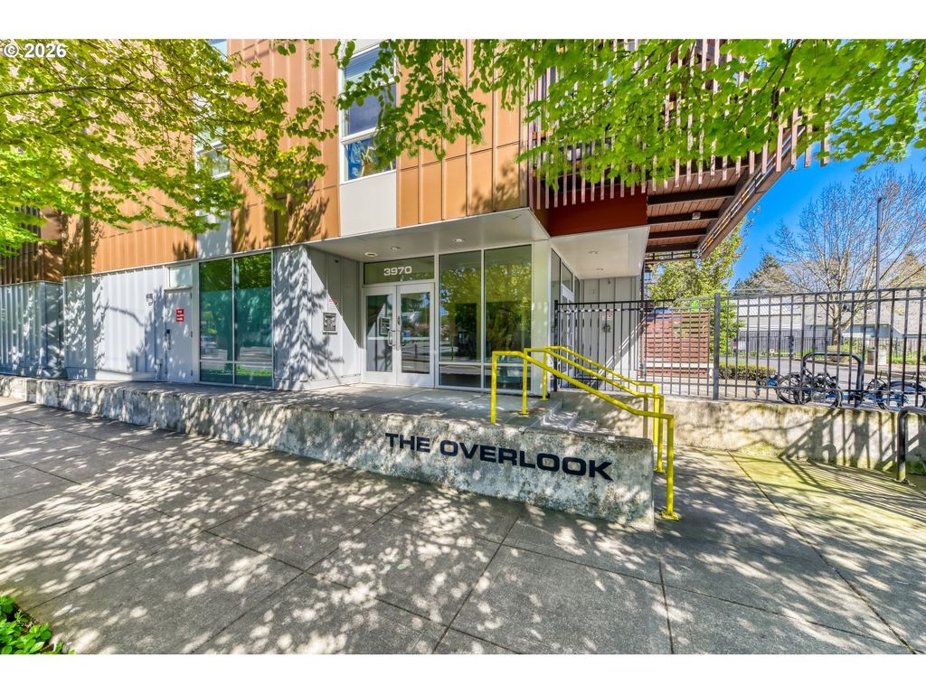 3970 N Interstate Ave 307, Portland