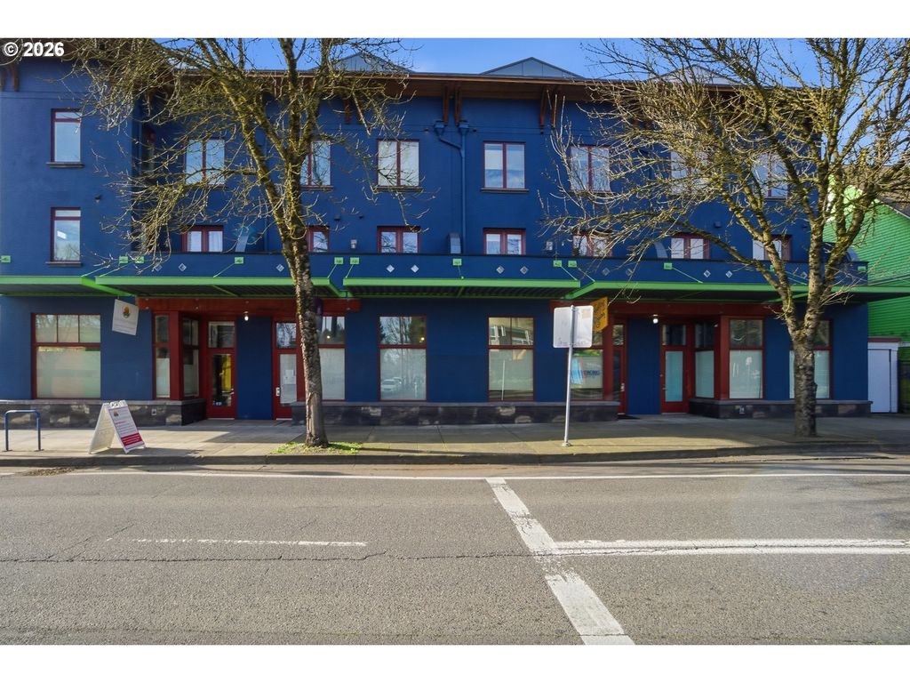 325 Ne Graham St 6, Portland