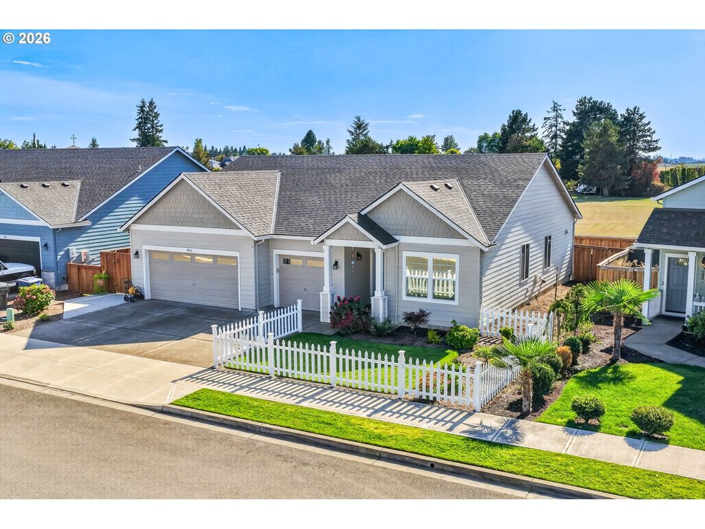 940 Winfield St Ne, Gervais
