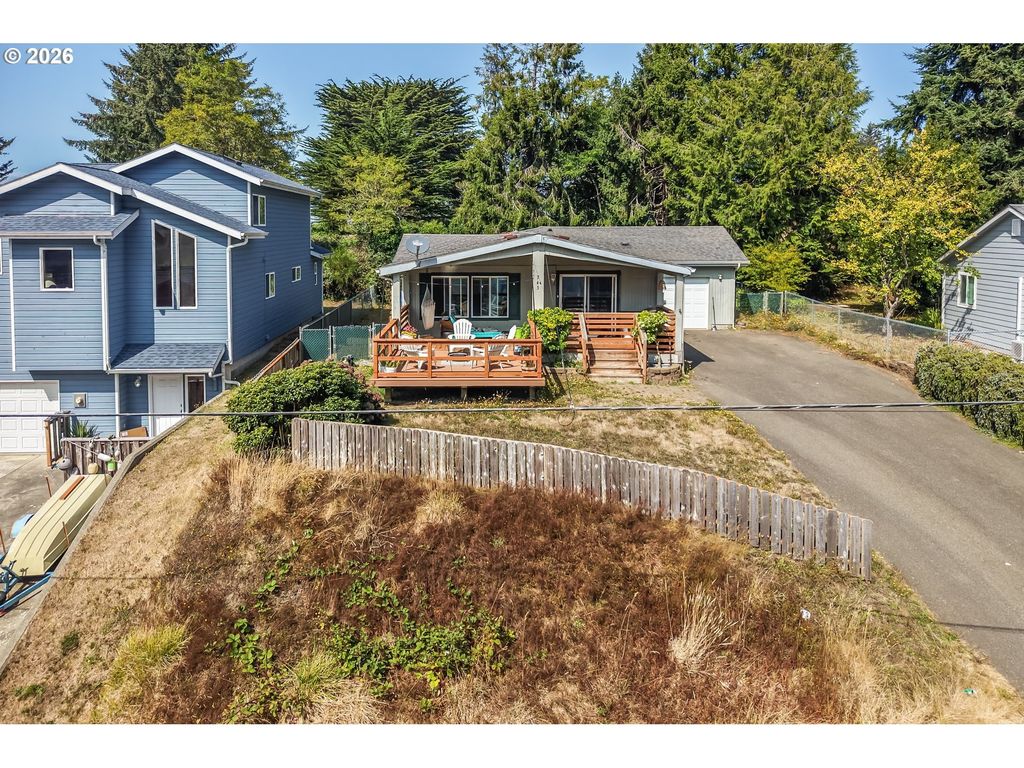 743 Caroline St, Bandon