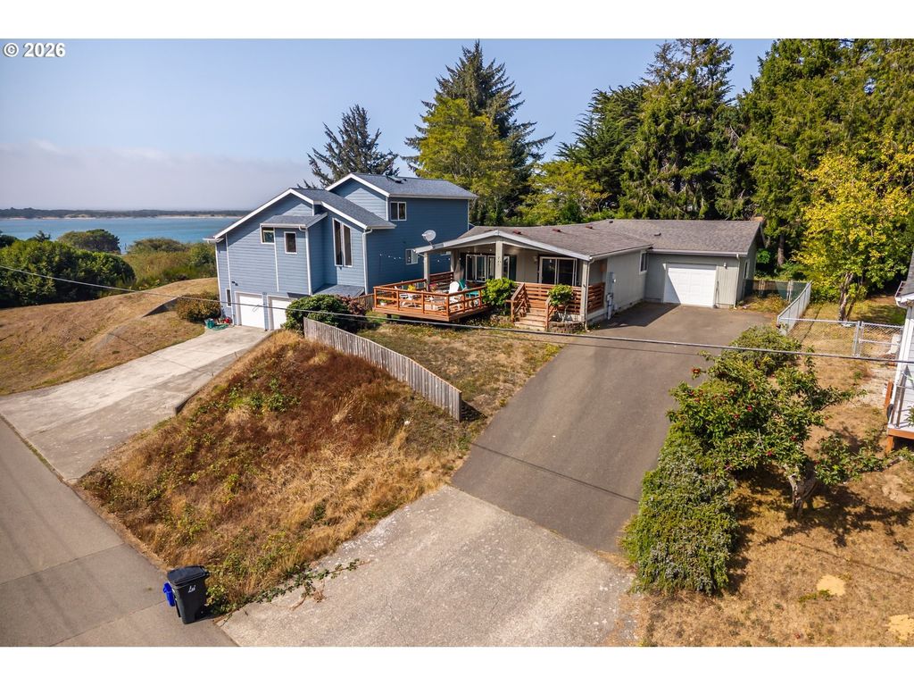 743 Caroline St, Bandon