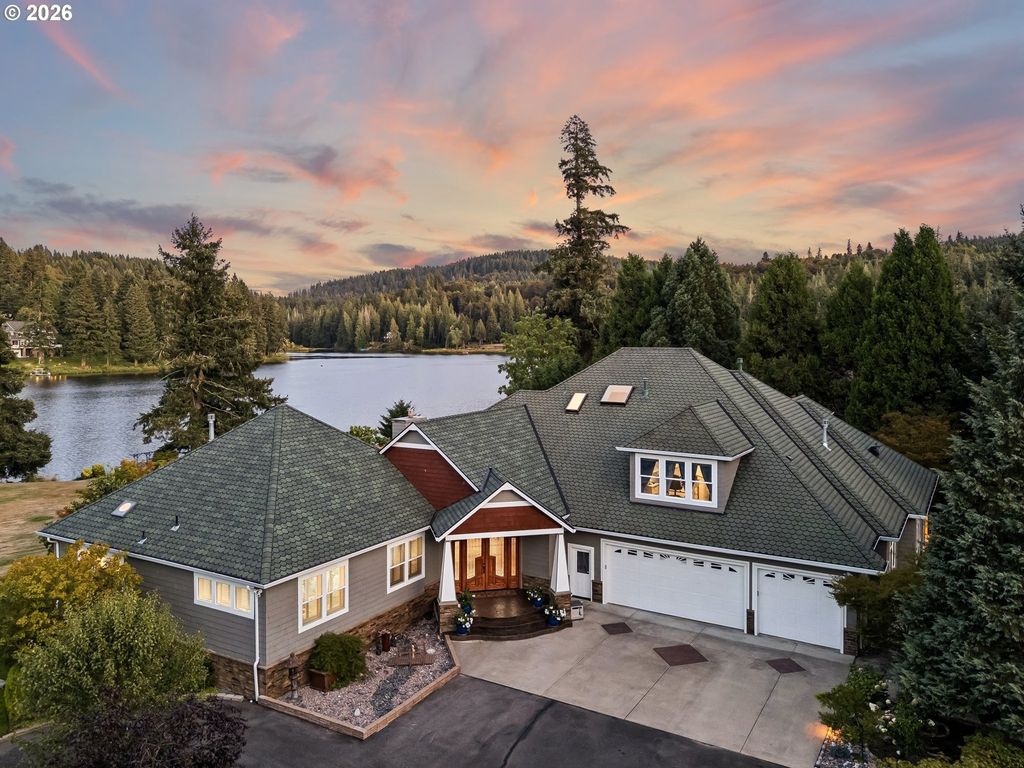 20108 S Driftwood Dr, Oregon City