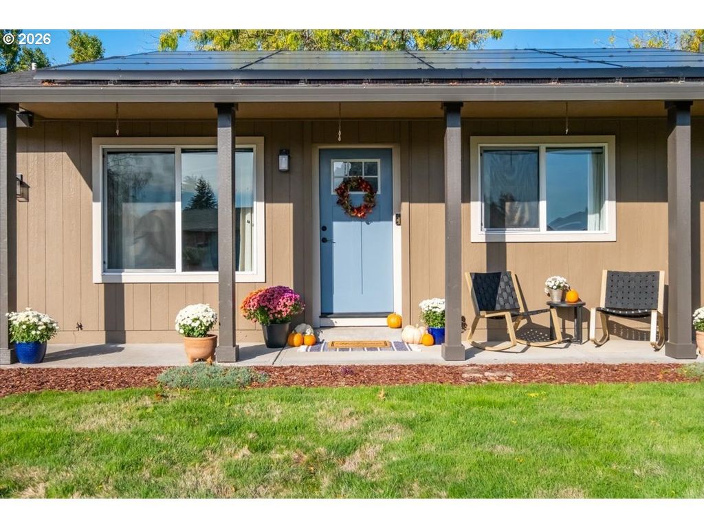 1487 Ne Palace Dr, Salem