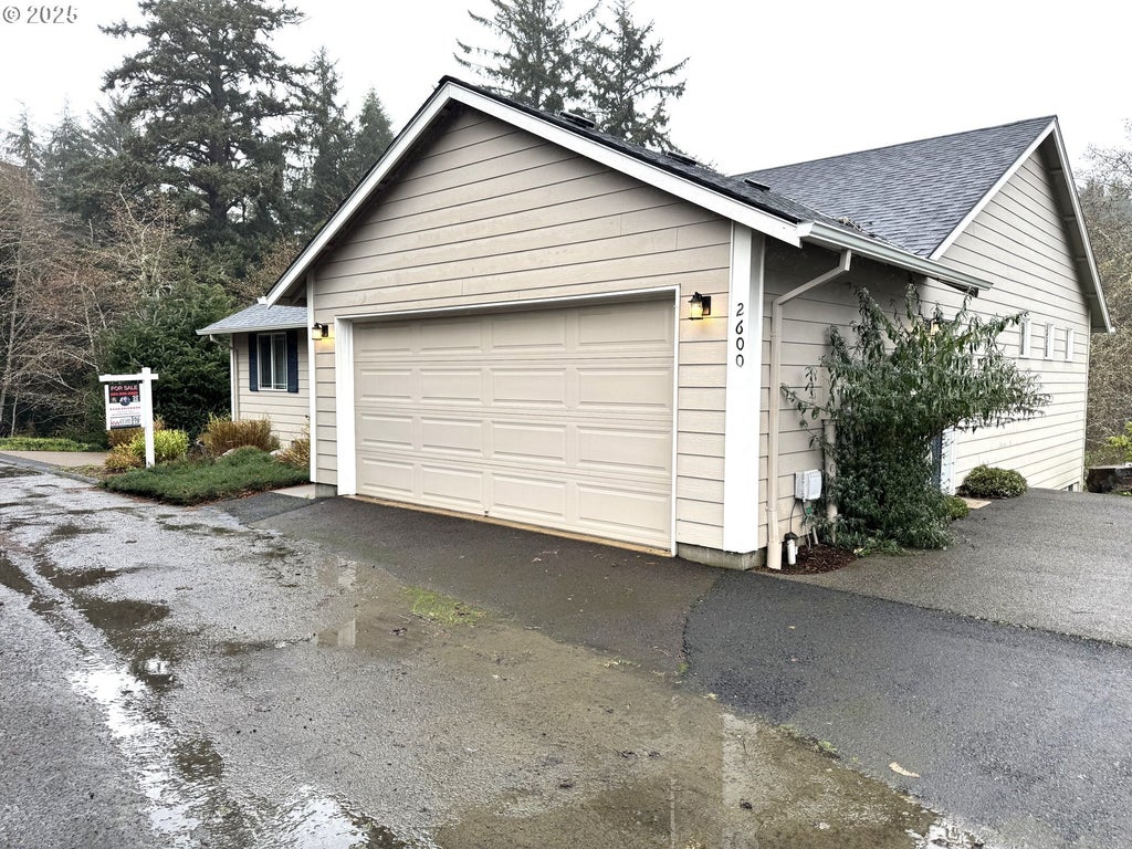 2600 Ne 33rd St, Lincoln City