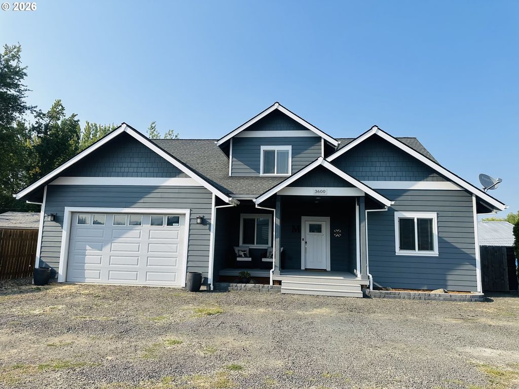 3600 Chevron Dr, Hood River