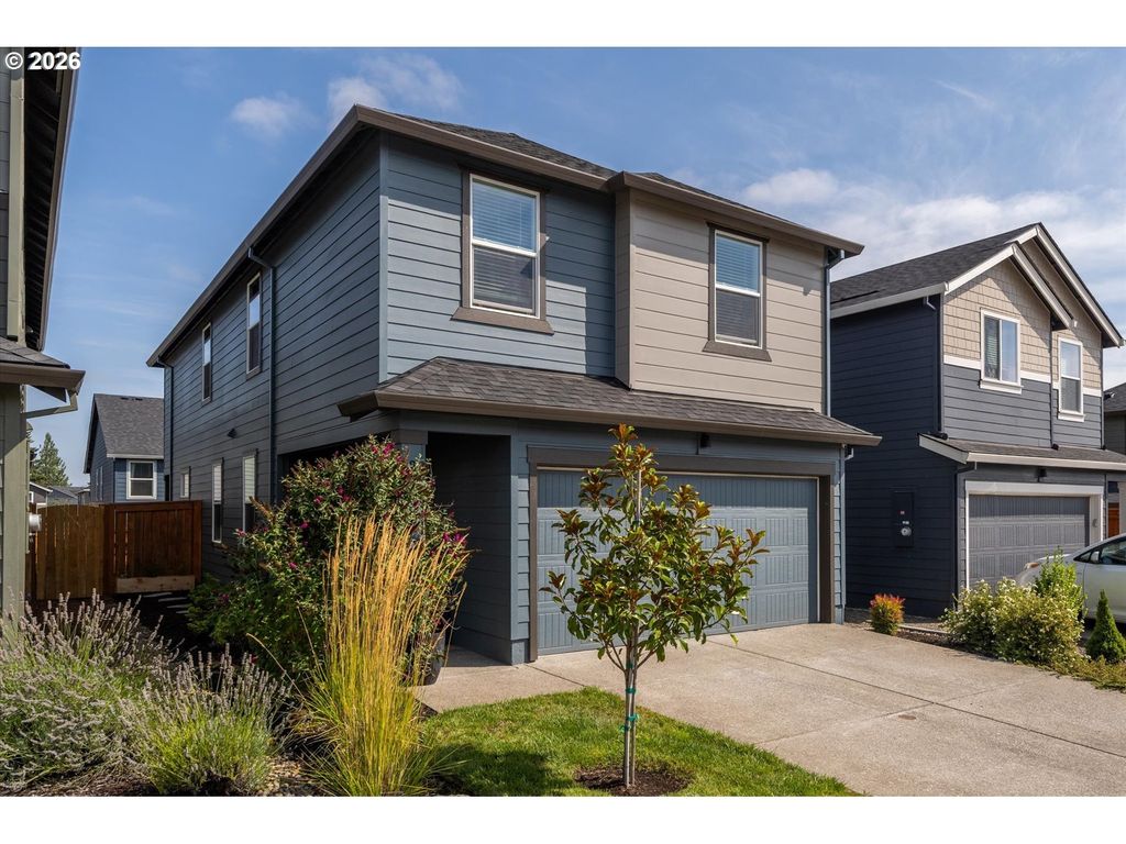 2932 N 3rd Way, Ridgefield