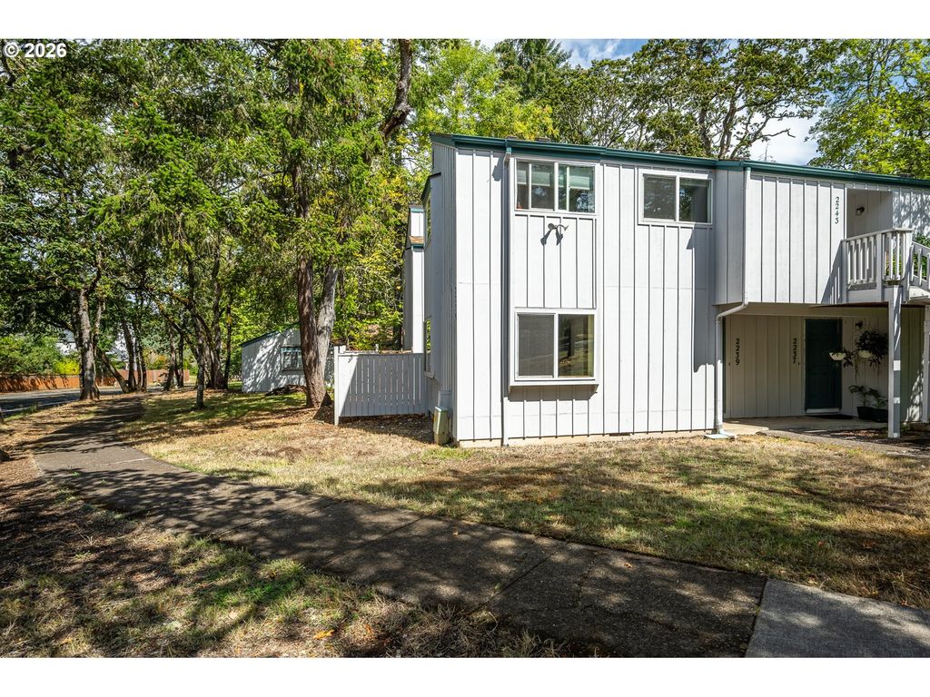 2239 Hawkins Ln, Eugene