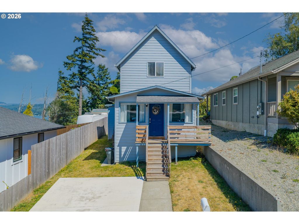 2211 Sherman Ave, North Bend