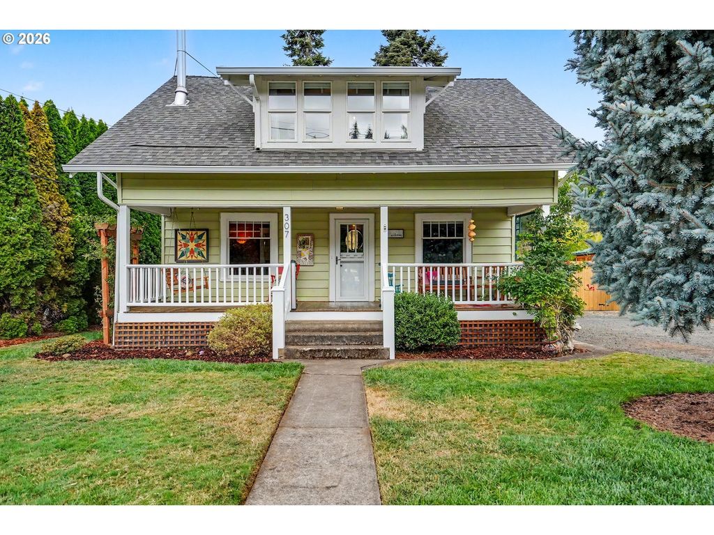 307 Adams Ave, Silverton