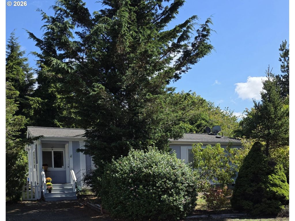 85049 Highway 101, Florence