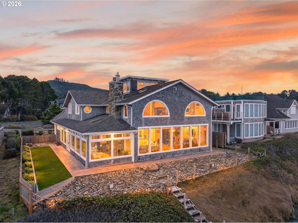 525 Sw Point Ave, Depoe Bay