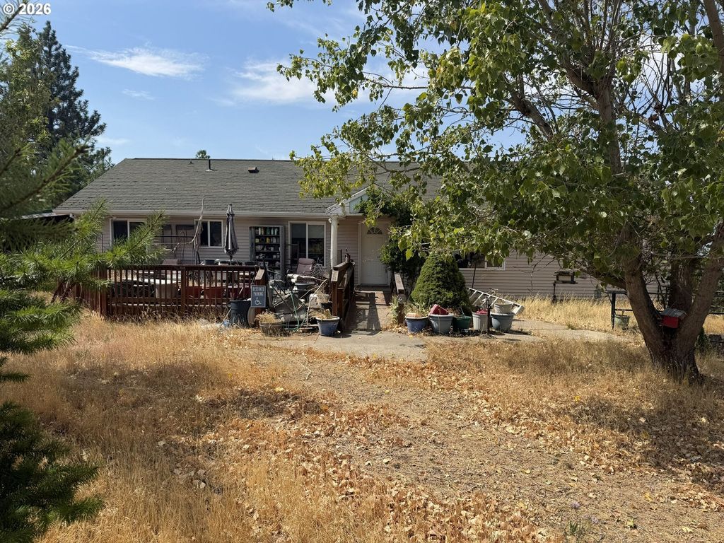 2067 Ridge Rd, The Dalles