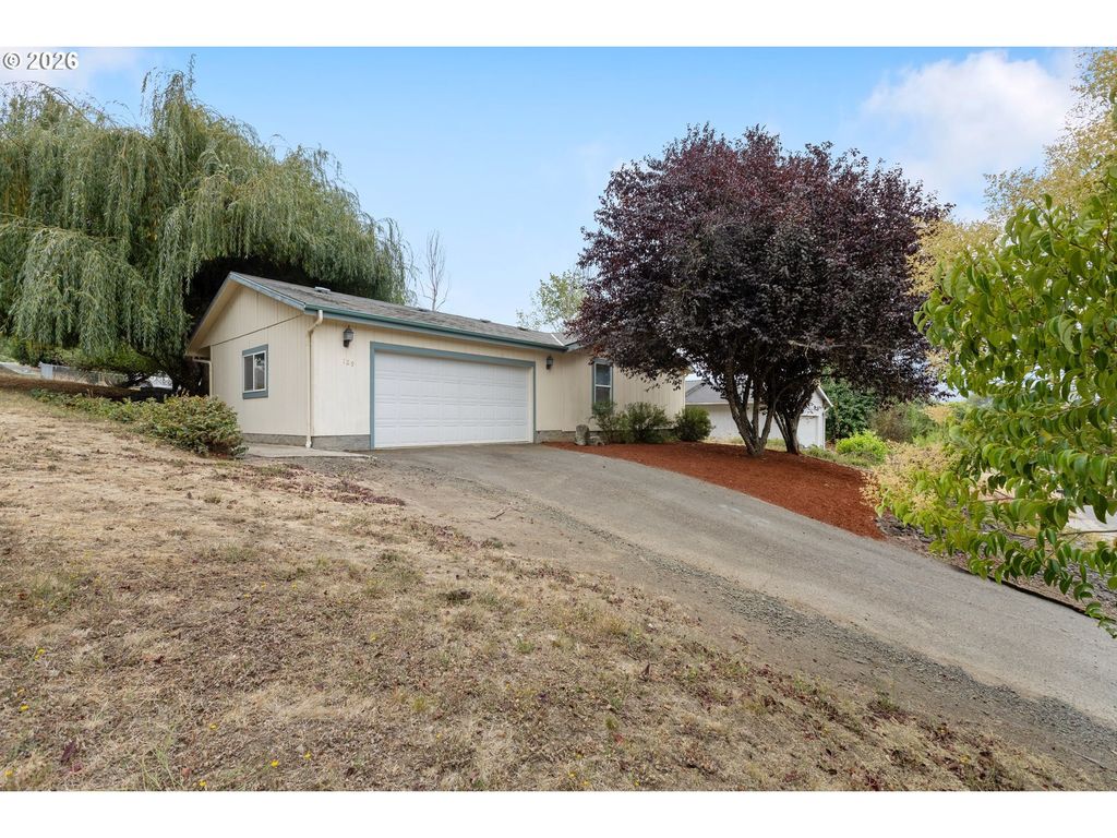 129 Luke Ct, Myrtle Creek