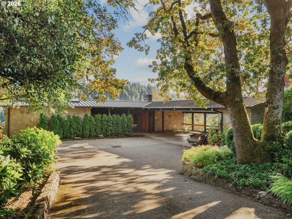 15530 Diamond Head Rd, Lake Oswego
