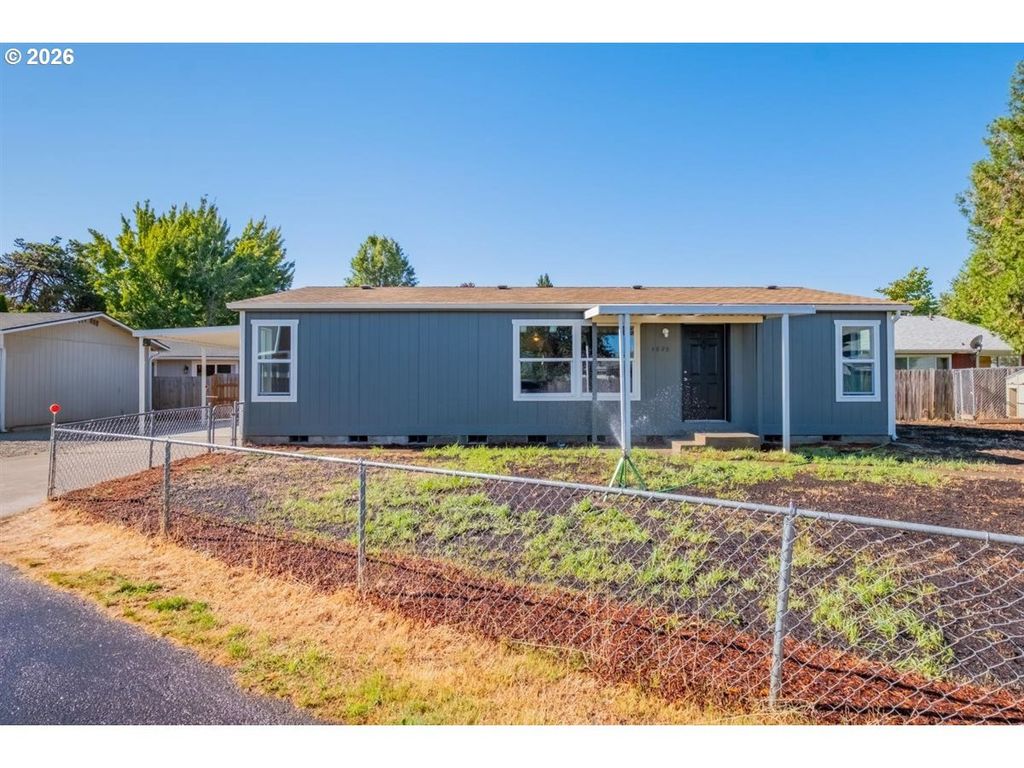 4678 La Vista Way Se, Salem
