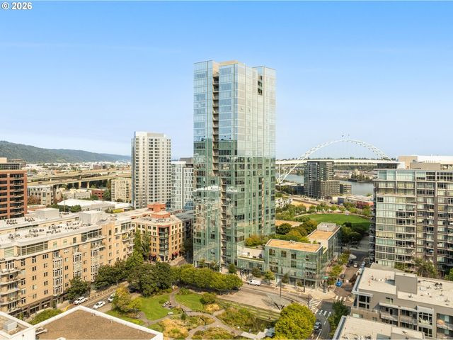 1075 Nw Northrup St 409, Portland