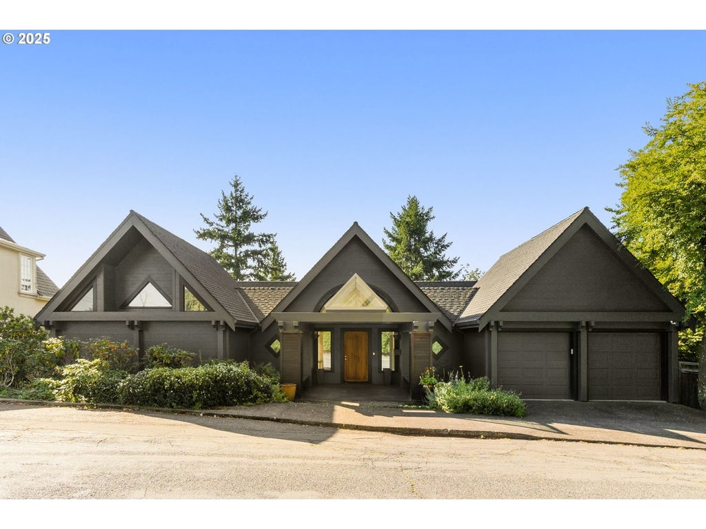 444 Nw Hermosa Blvd, Portland