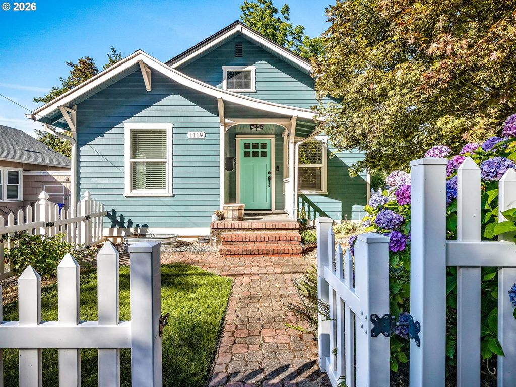 1119 5th St, Oregon City