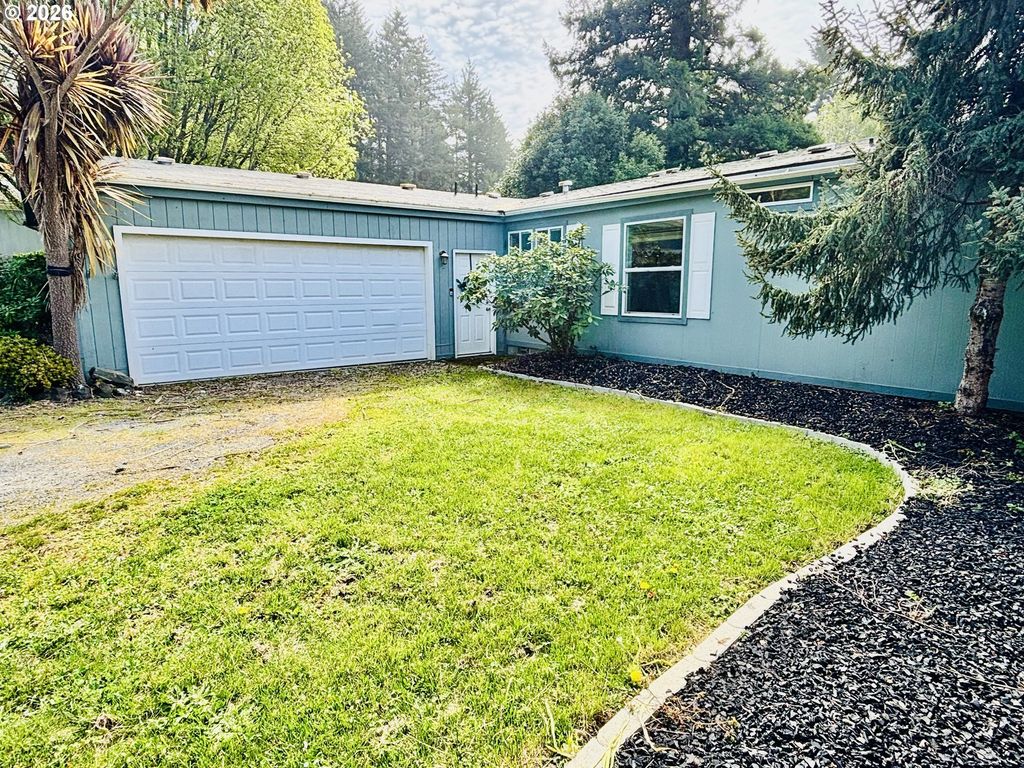 98190 Gavin Ln, Brookings