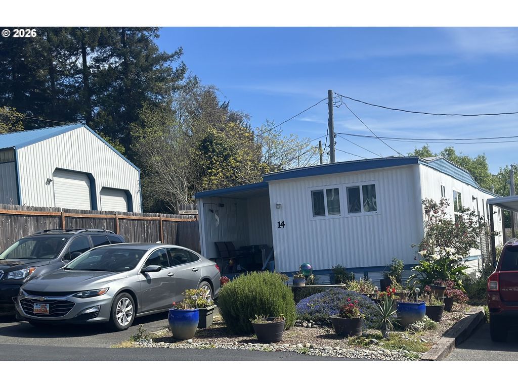 15765 Highway 101s 14, Brookings
